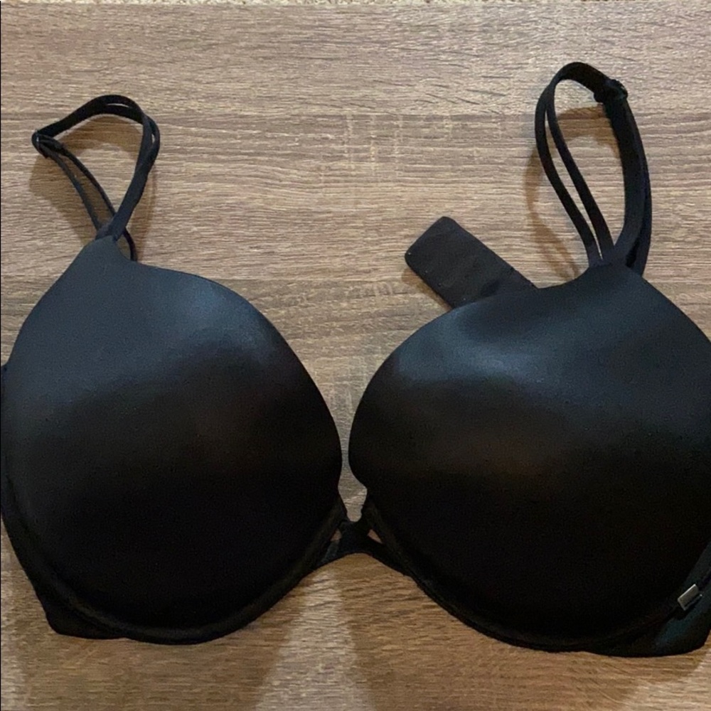 38DD Victoria’s Secret Bra